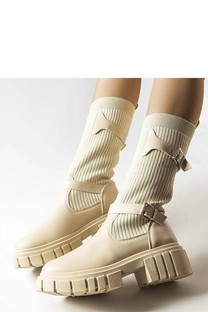 Thigh-Hight Boots model 205125 - MHMote