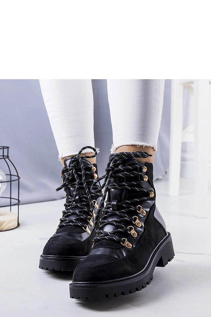 Boots model 205145 - MHMote