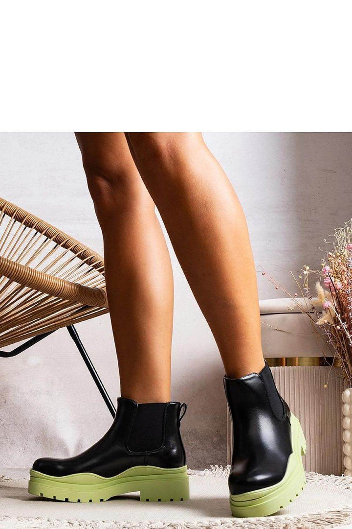 Boots model 205151 - MHMote