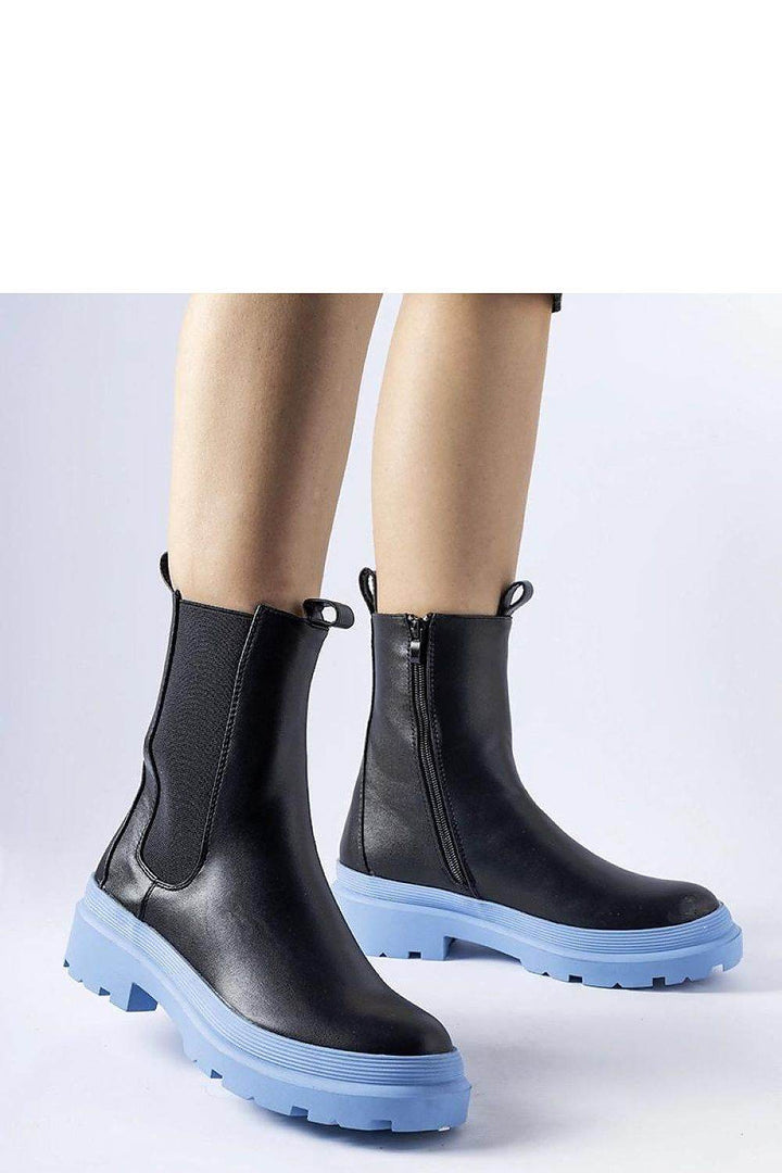 Boots model 205074 - MHMote