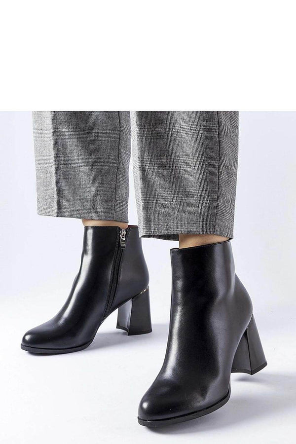 Heel boots model 205849 - MHMote