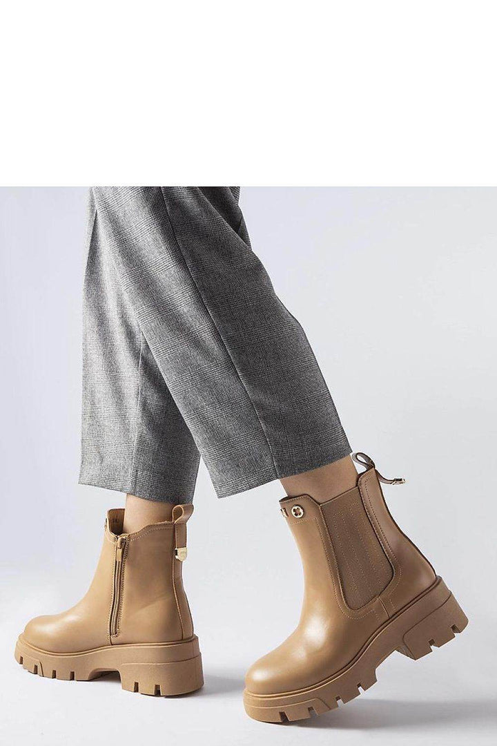 Boots model 205850 - MHMote