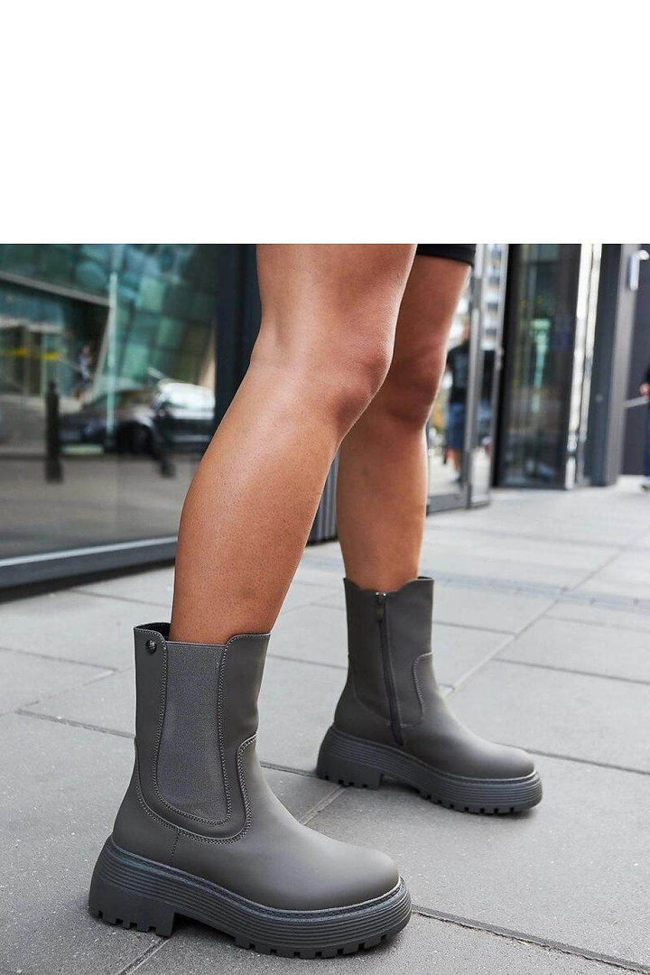 Boots model 205858 - MHMote