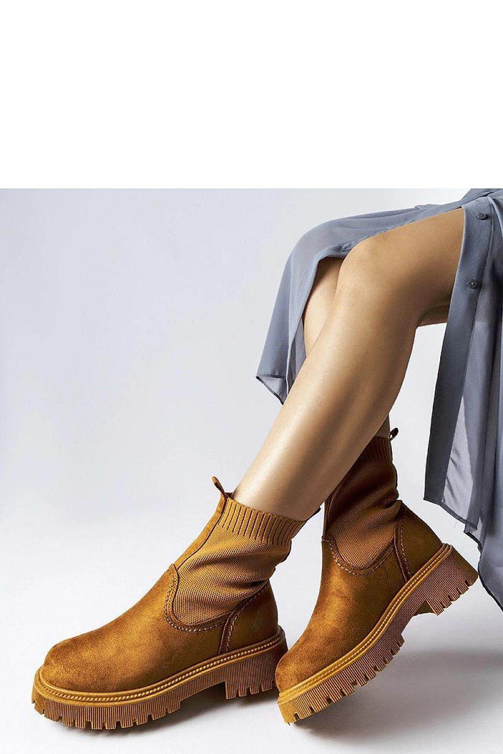 Boots model 205860 - MHMote
