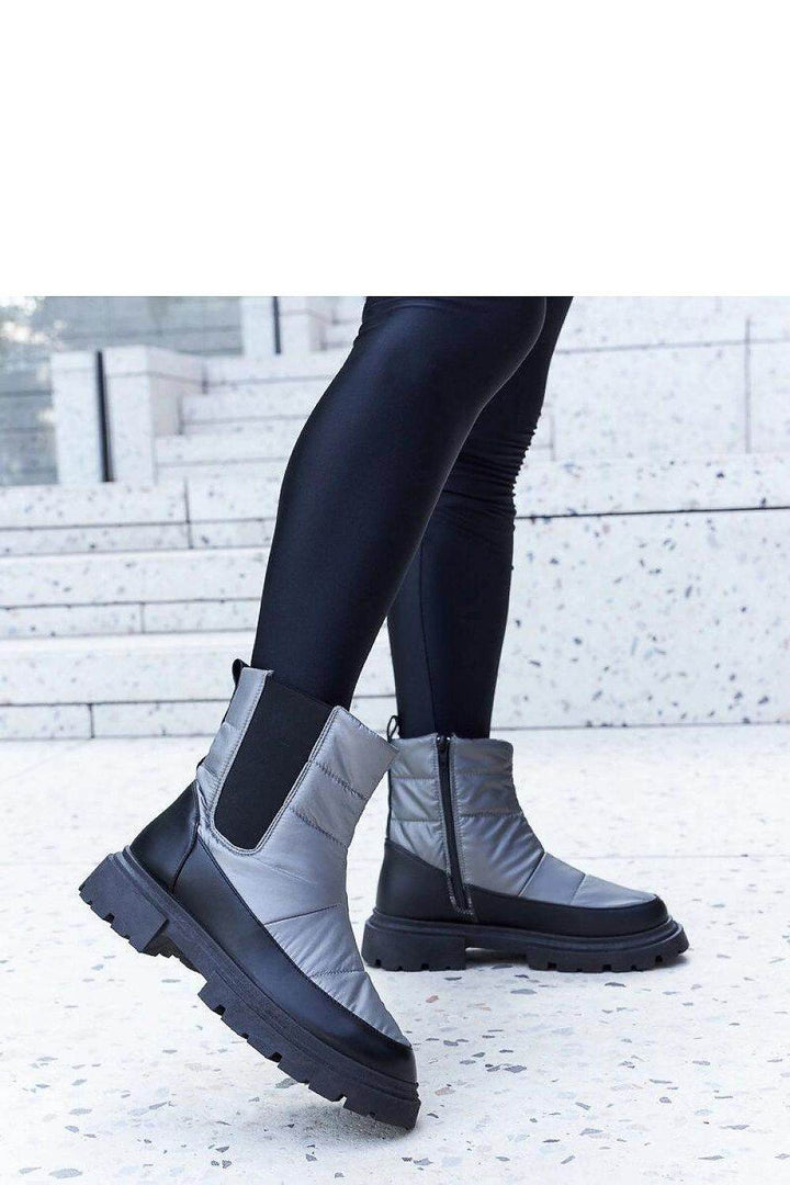 Boots model 204612 - MHMote