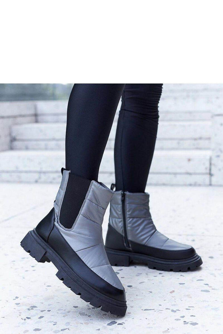 Boots model 204612 - MHMote