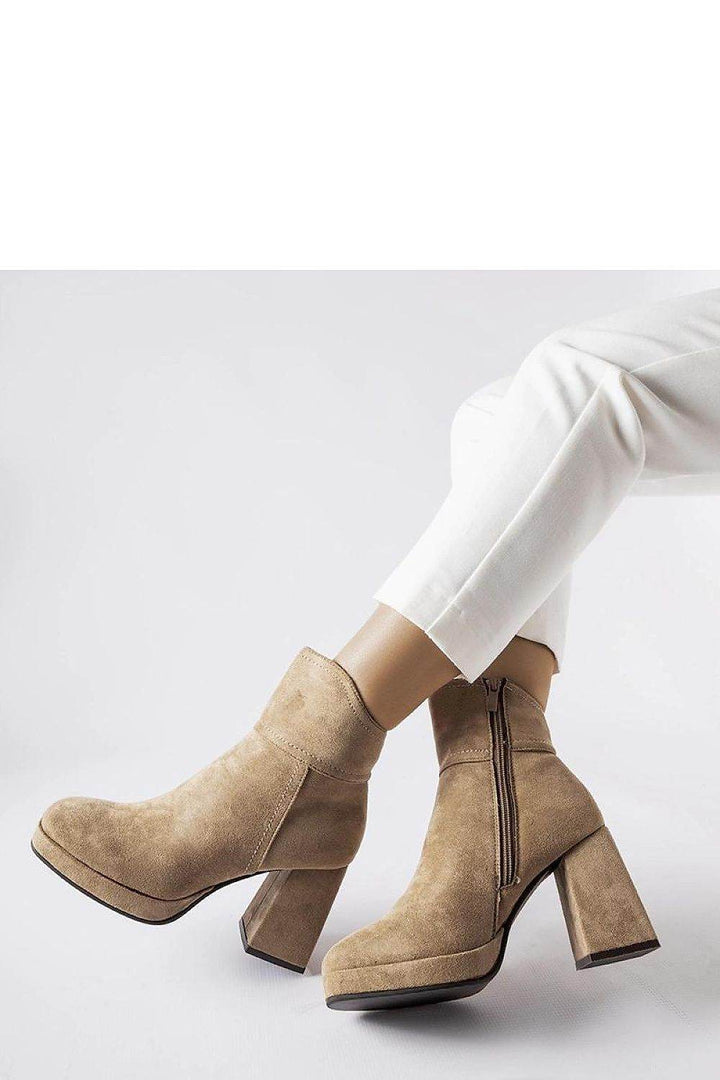 Heel boots model 205870 - MHMote