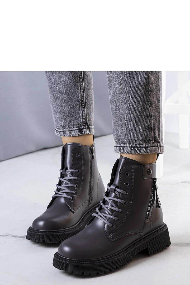 Boots model 205885 - MHMote