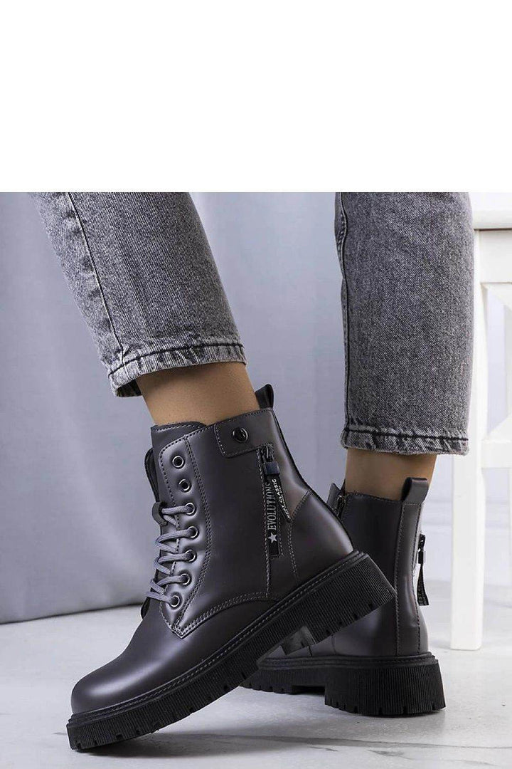Boots model 205885 - MHMote