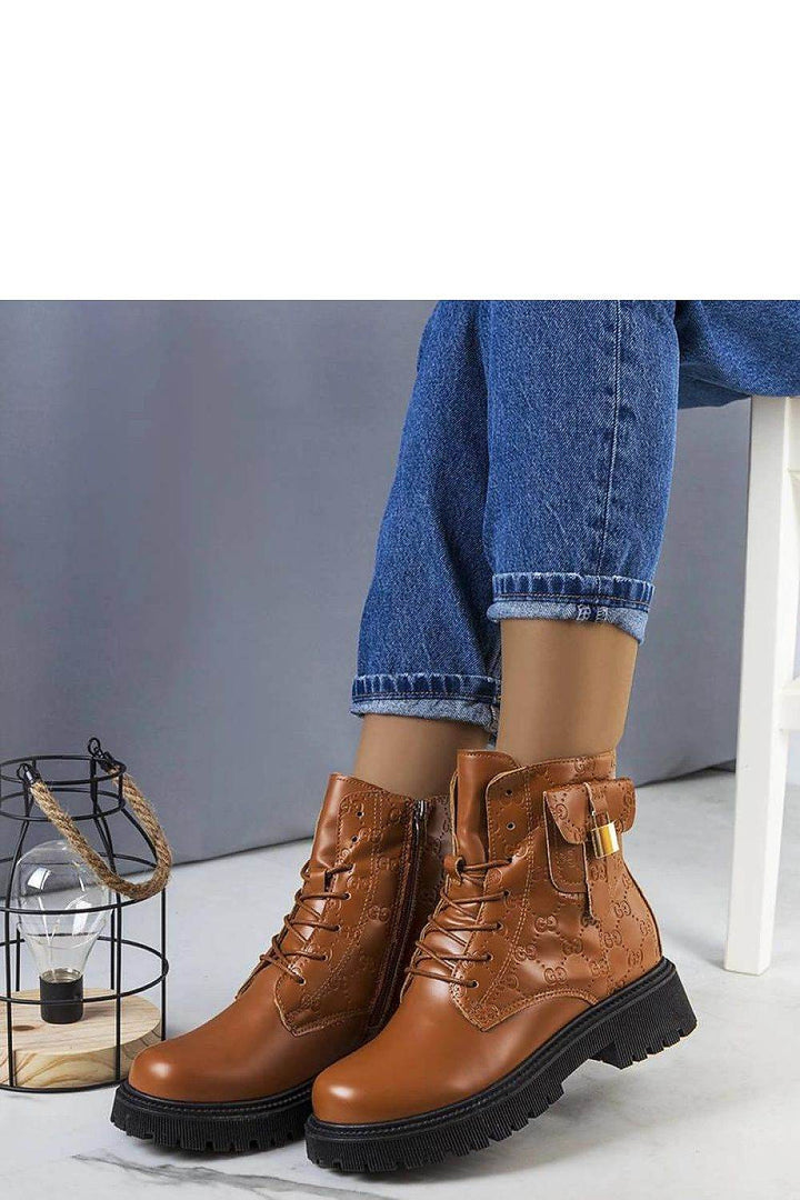 Boots model 205886 - MHMote