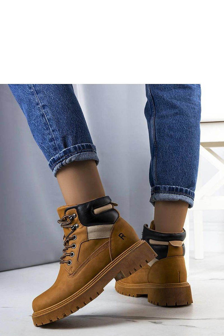 Boots model 205887 - MHMote