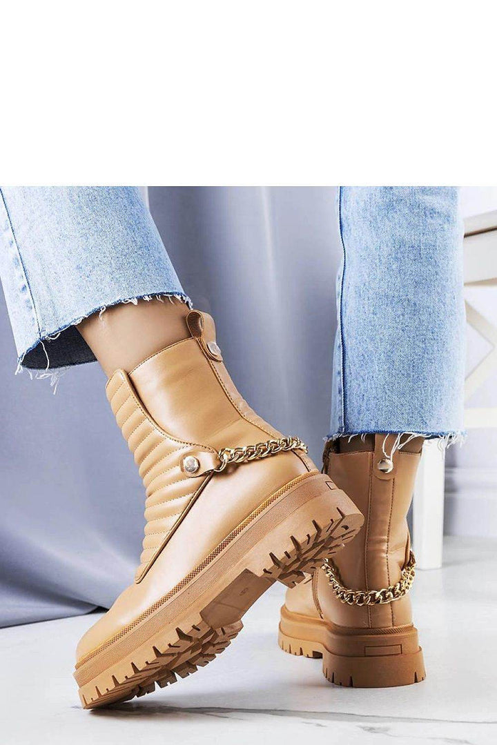 Boots model 205888 - MHMote