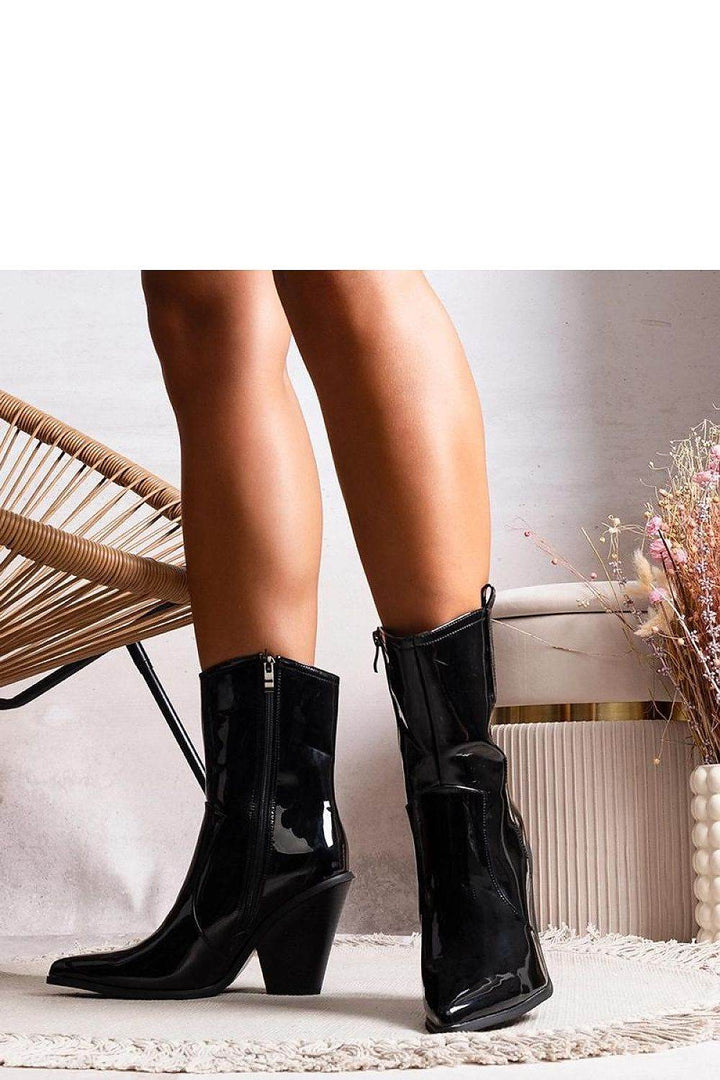 Heel boots model 205891 - MHMote