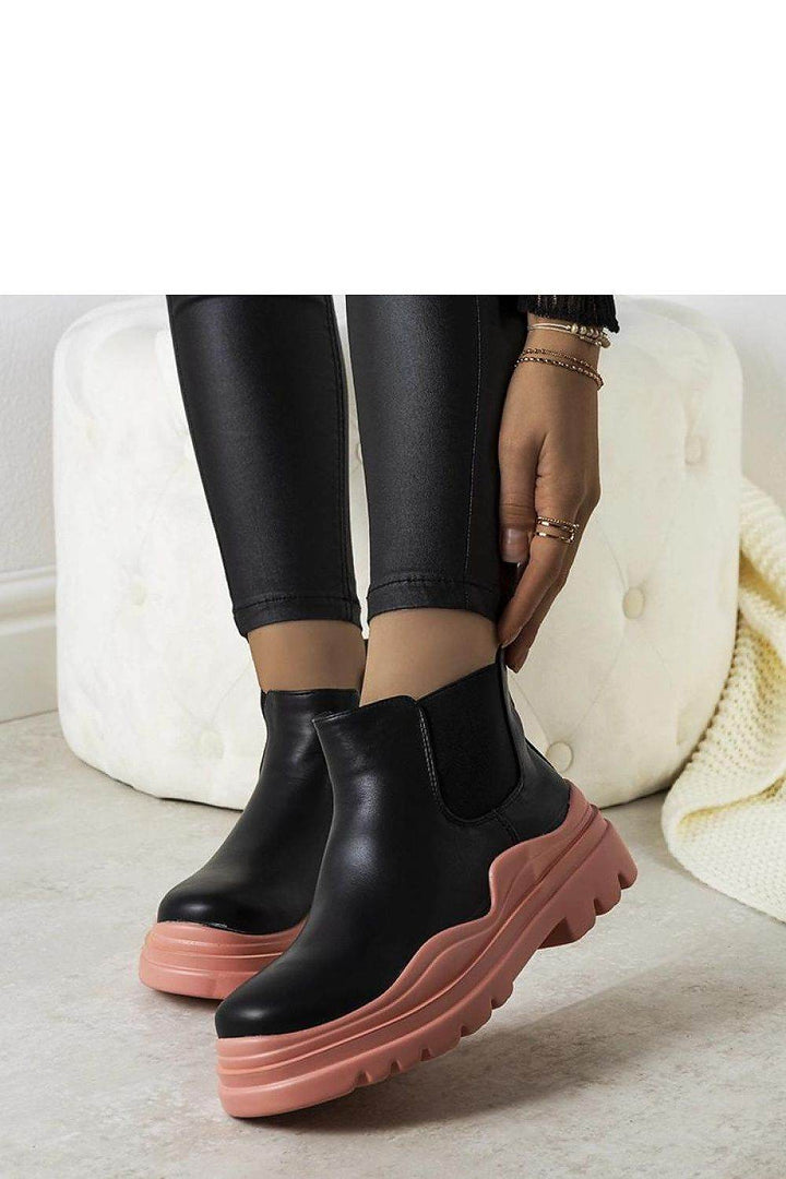 Boots model 205895 - MHMote