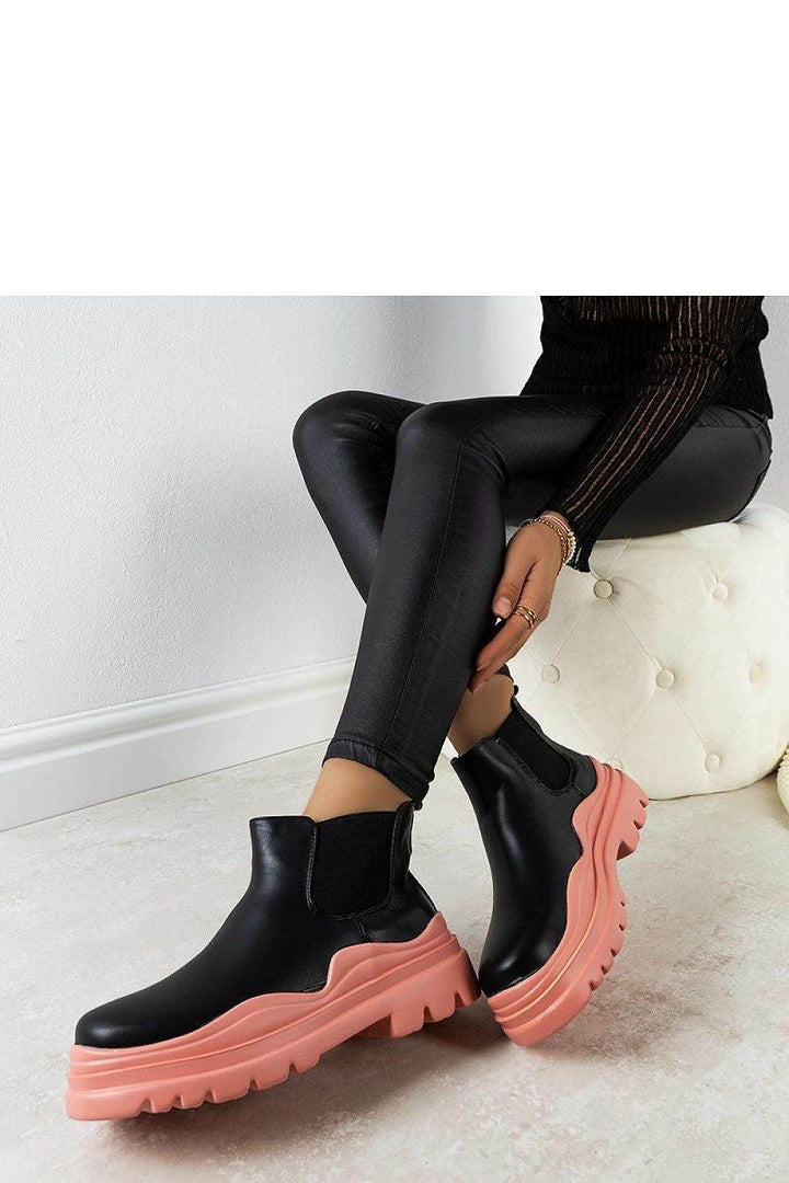 Boots model 205895 - MHMote