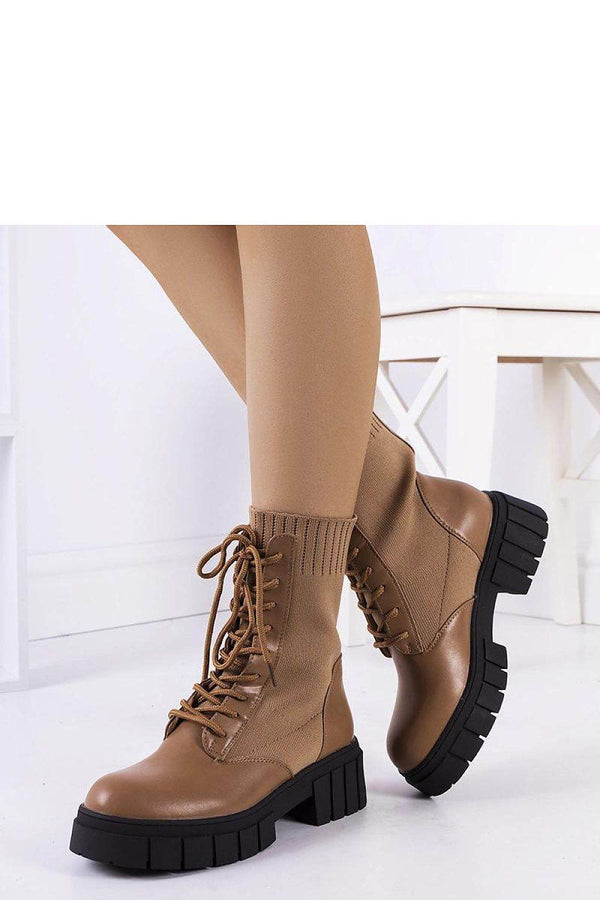 Boots model 205896 - MHMote
