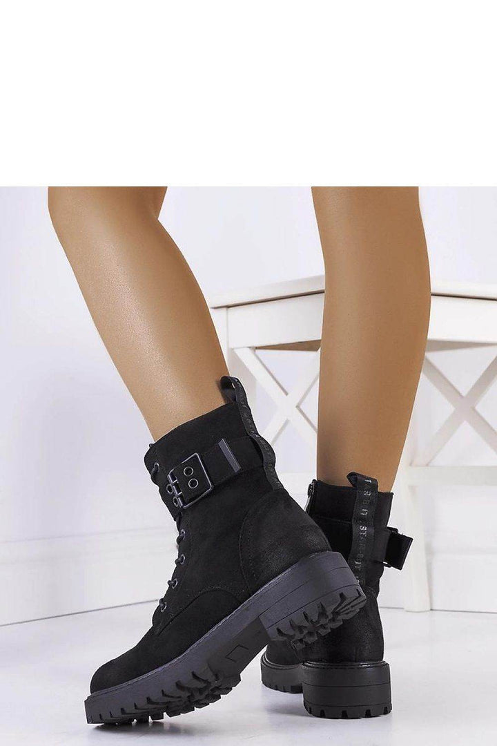 Boots model 205897 - MHMote