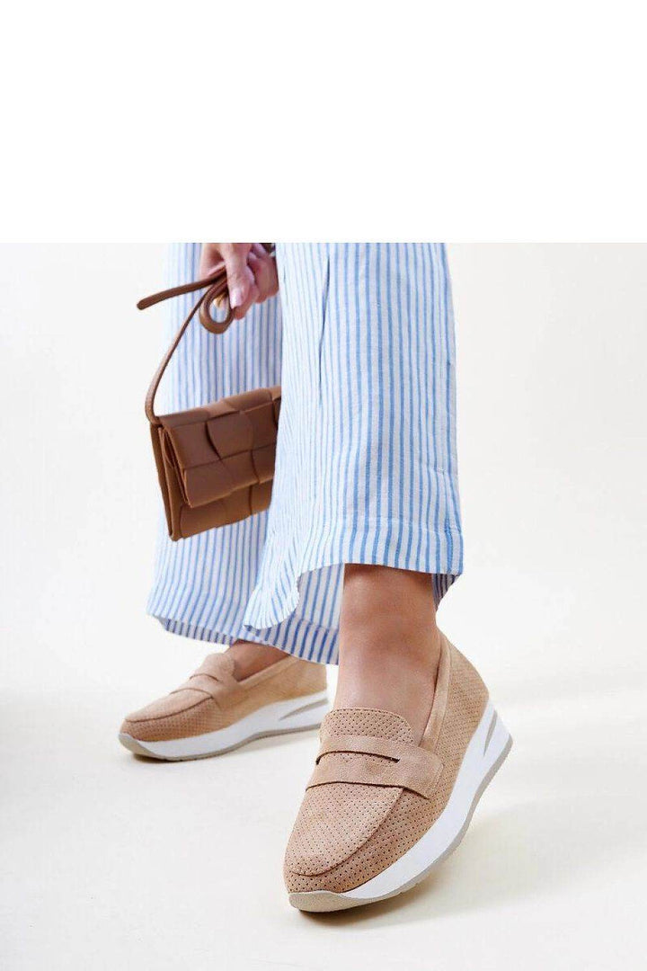 Low Shoes model 206455 - MHMote