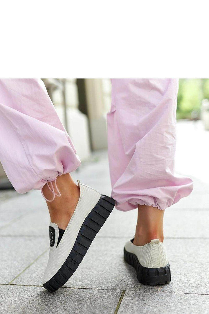 Low Shoes model 206460 - MHMote