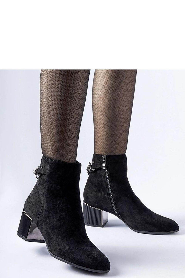 Heel boots model 206492 - MHMote