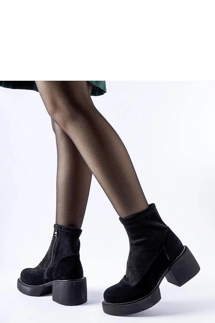 Heel boots model 206495 - MHMote