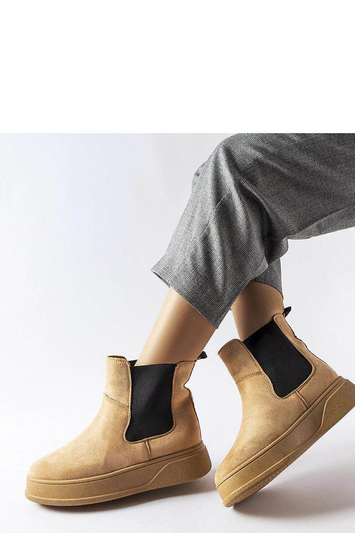 Boots model 206517 - MHMote