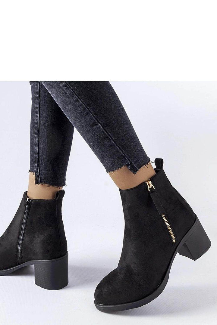 Heel boots model 206545 - MHMote