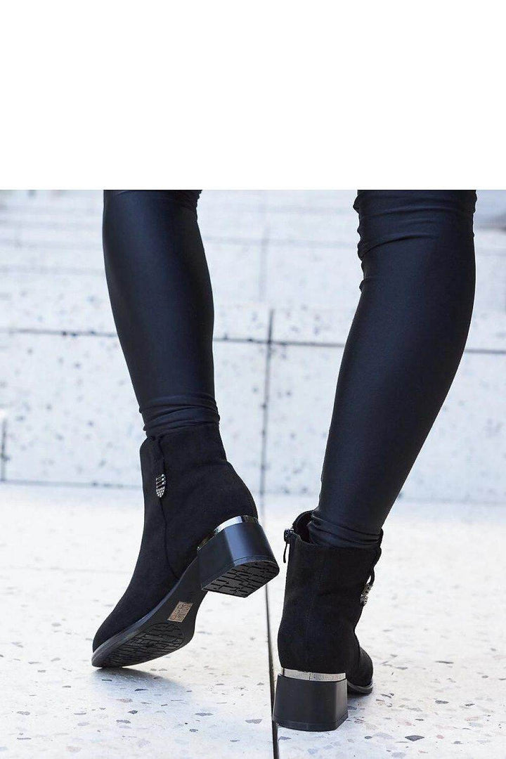 Heel boots model 206548 - MHMote