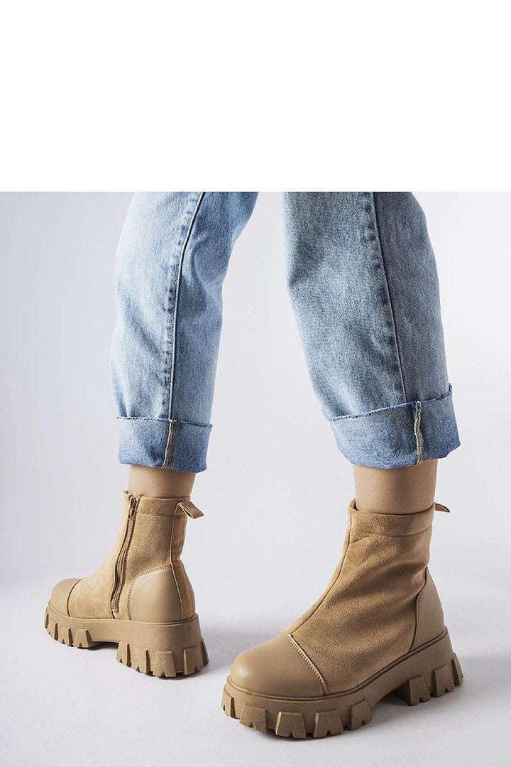 Boots model 206553 - MHMote