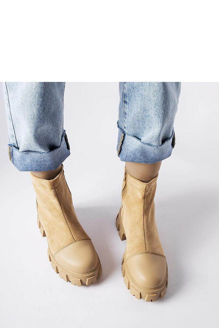 Boots model 206553 - MHMote