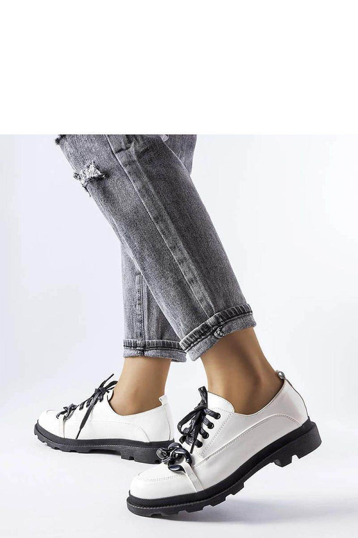 Low Shoes model 207076 - MHMote