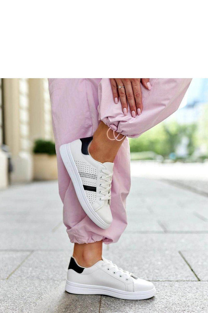 Sneakers model 207310 - MHMote