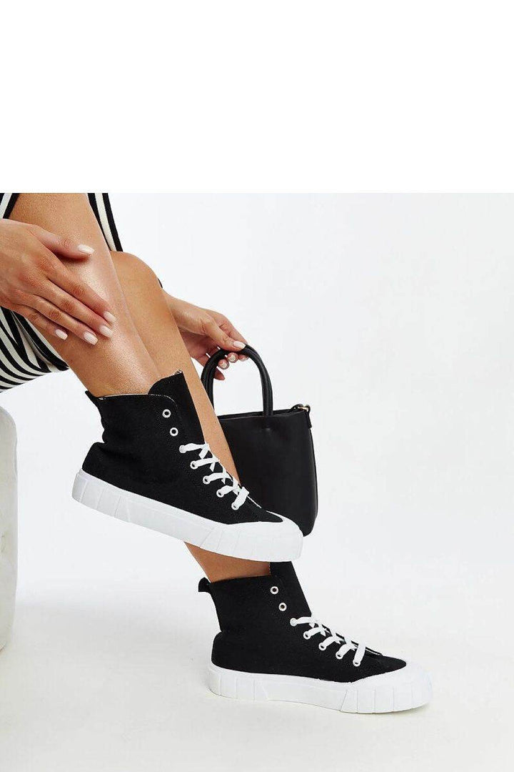 Sneakers model 207376 - MHMote