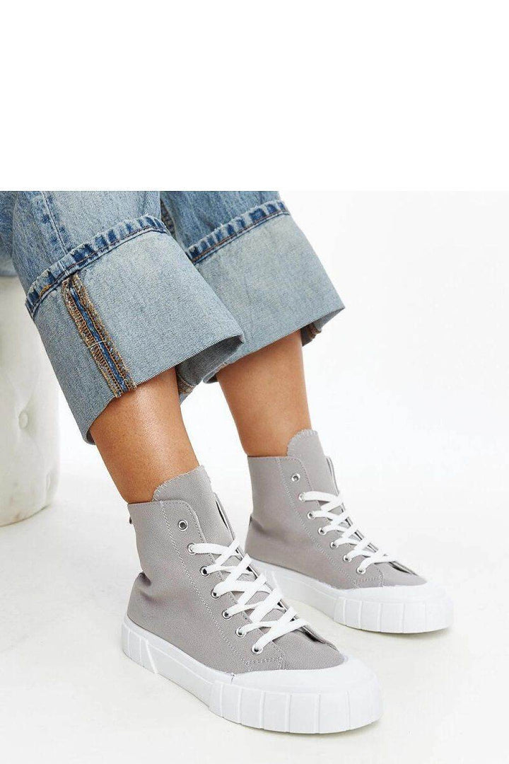 Sneakers model 207376 - MHMote