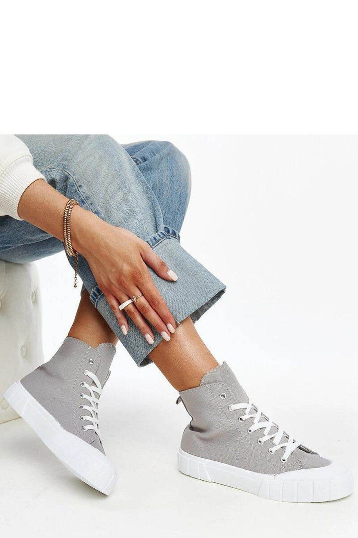 Sneakers model 207376 - MHMote