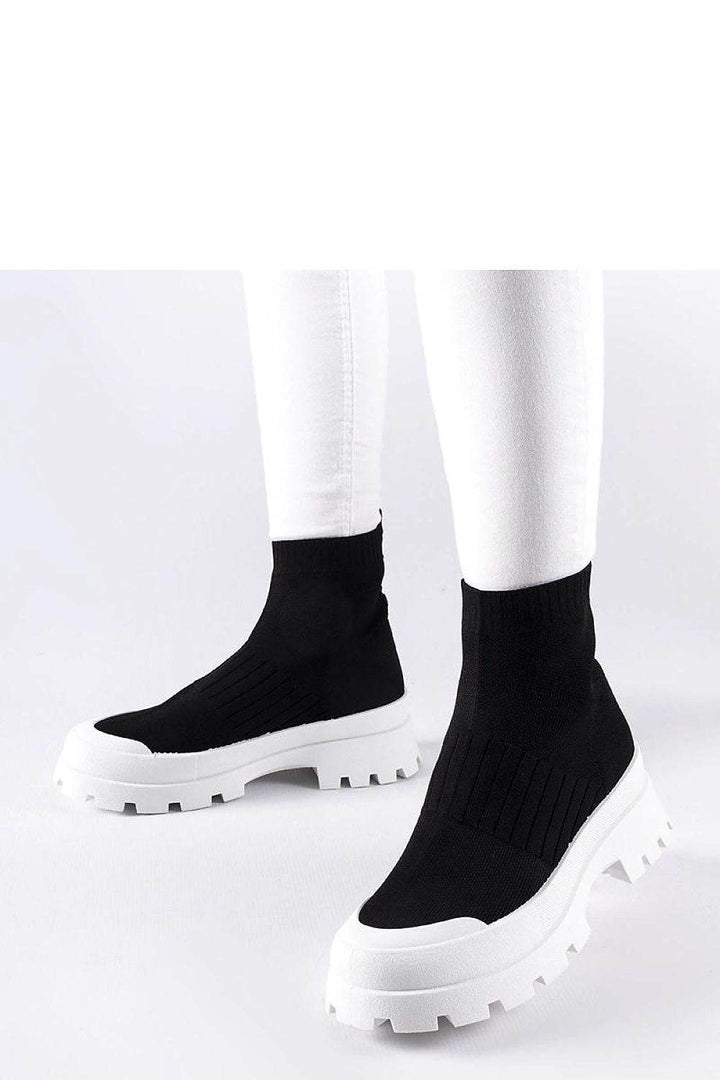 Sneakers model 207606 - MHMote