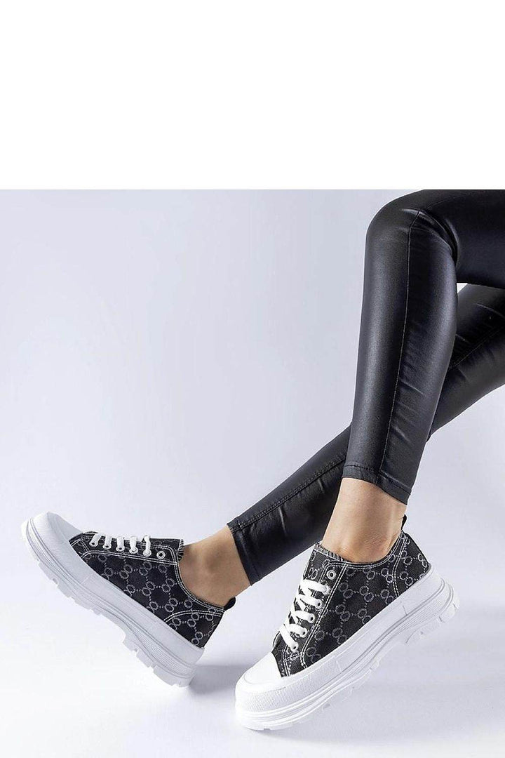 Sneakers model 207611 - MHMote