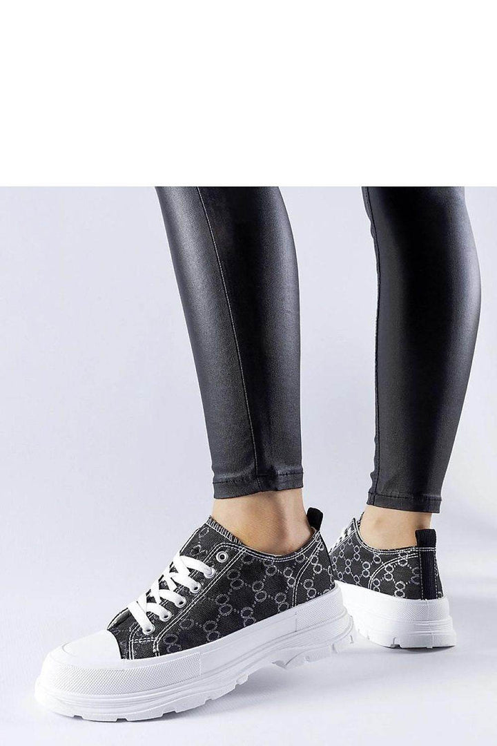 Sneakers model 207611 - MHMote