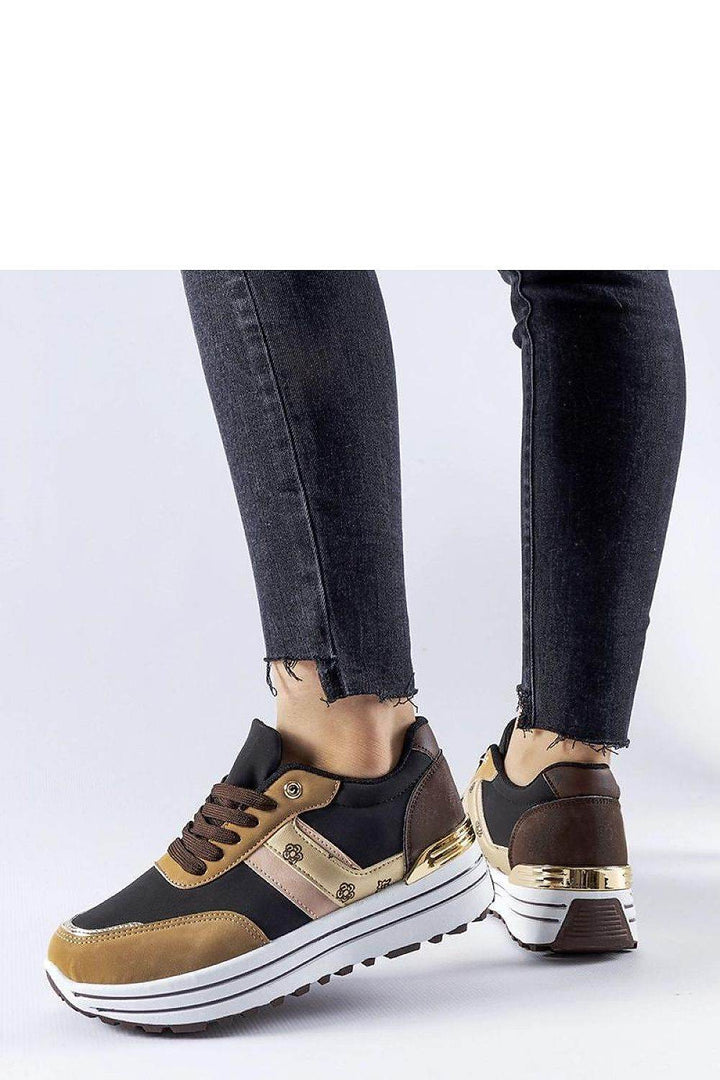 Sneakers model 207628 - MHMote