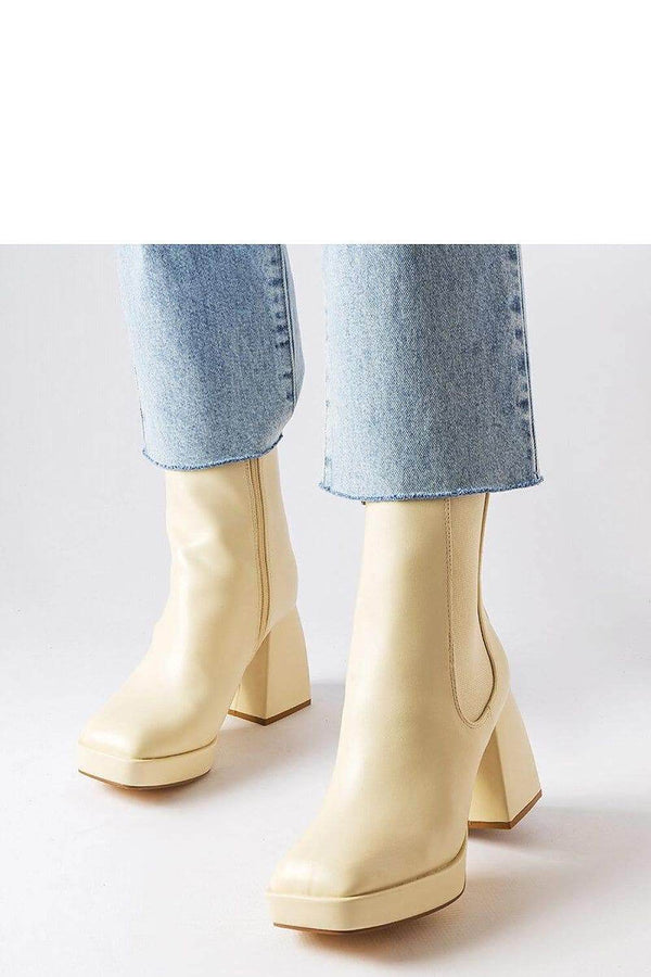 Heel boots model 207760 - MHMote