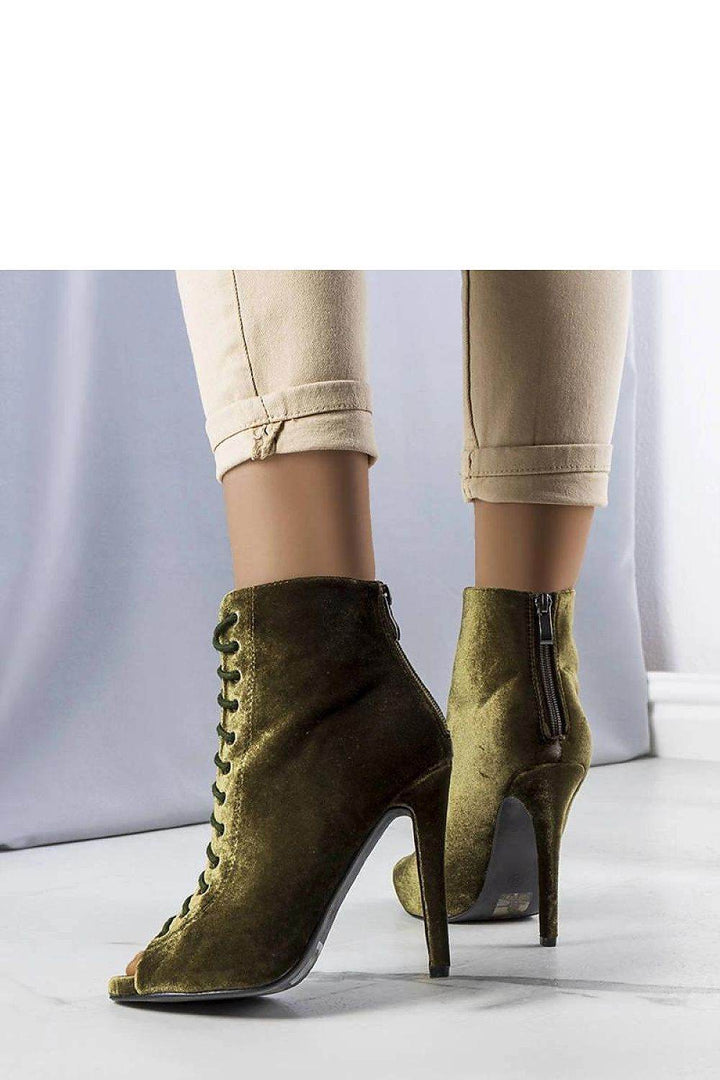 Heel boots model 208024 - MHMote