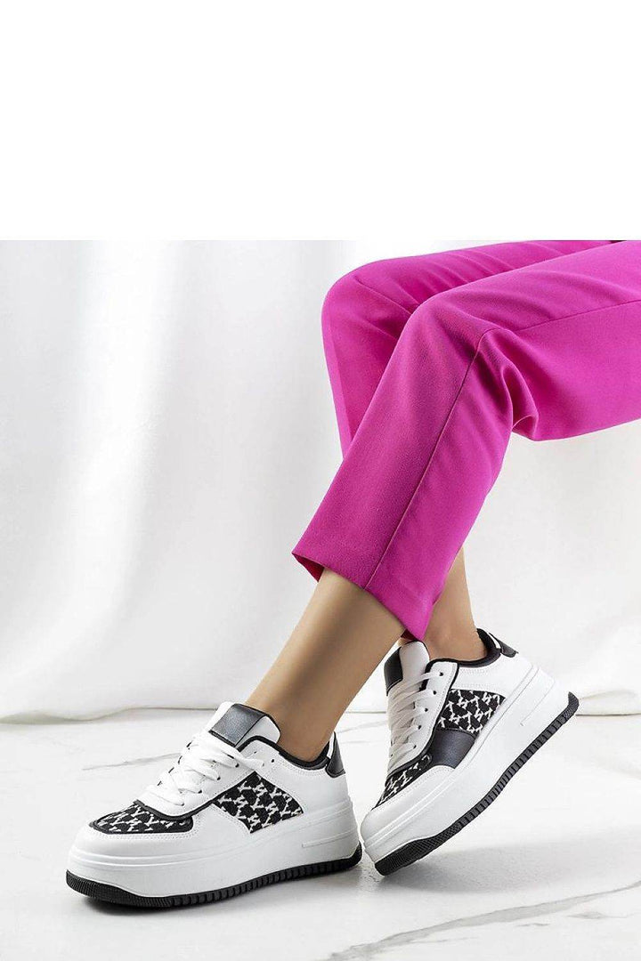 Sneakers model 208034 - MHMote