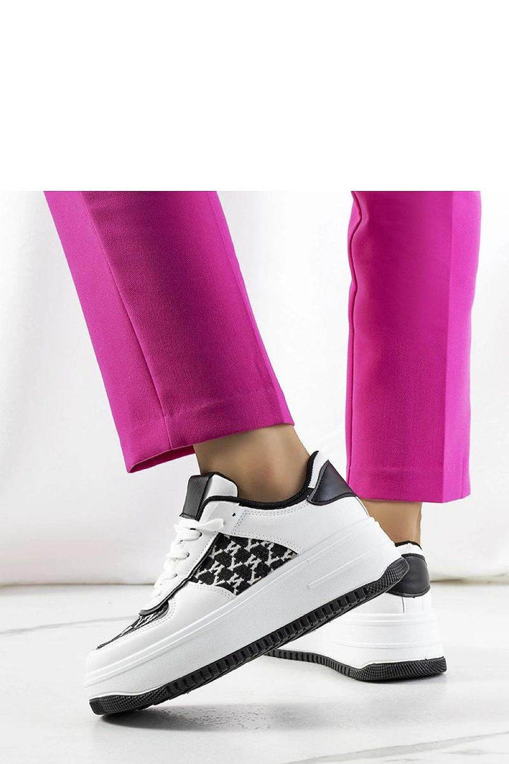 Sneakers model 208034 - MHMote
