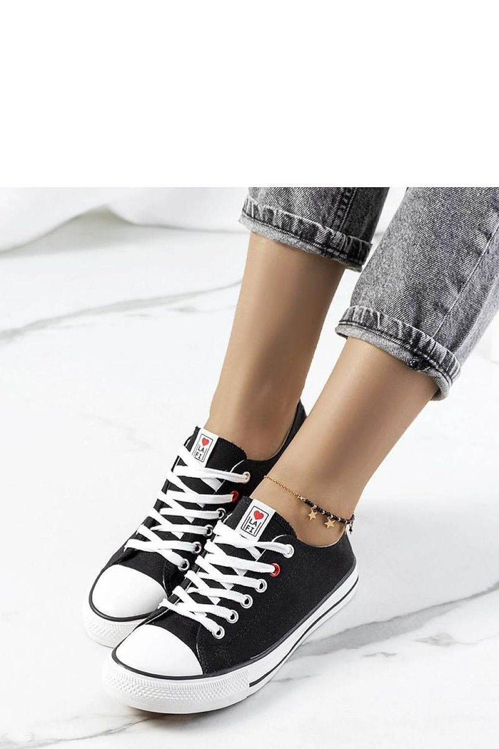 Sneakers model 208037 - MHMote