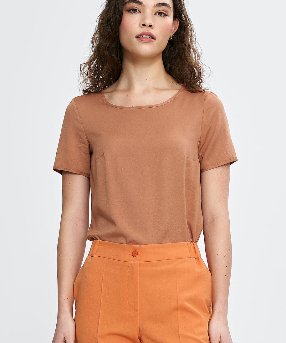  Blouse model 210089 Nife 