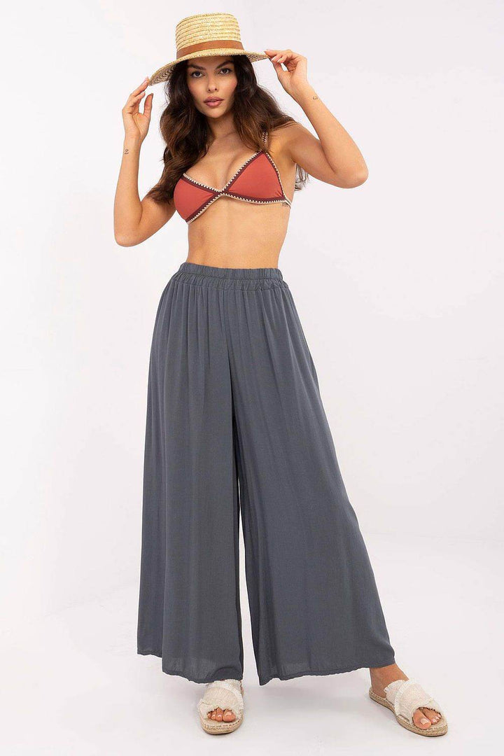 Women trousers model 210677 - MHMote
