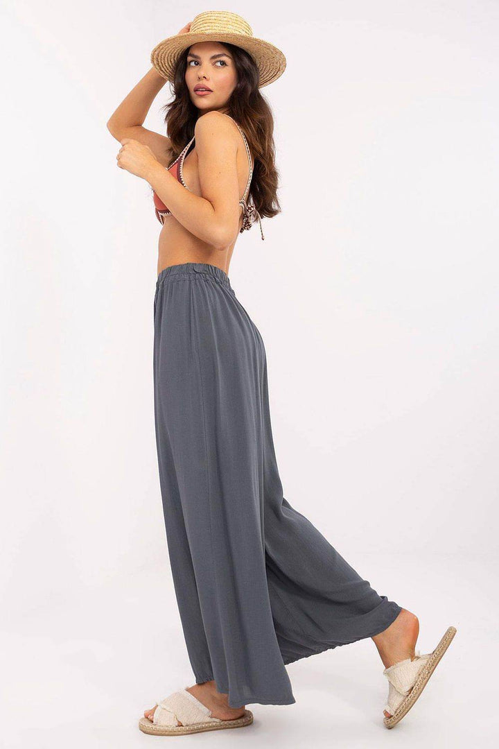 Women trousers model 210677 - MHMote