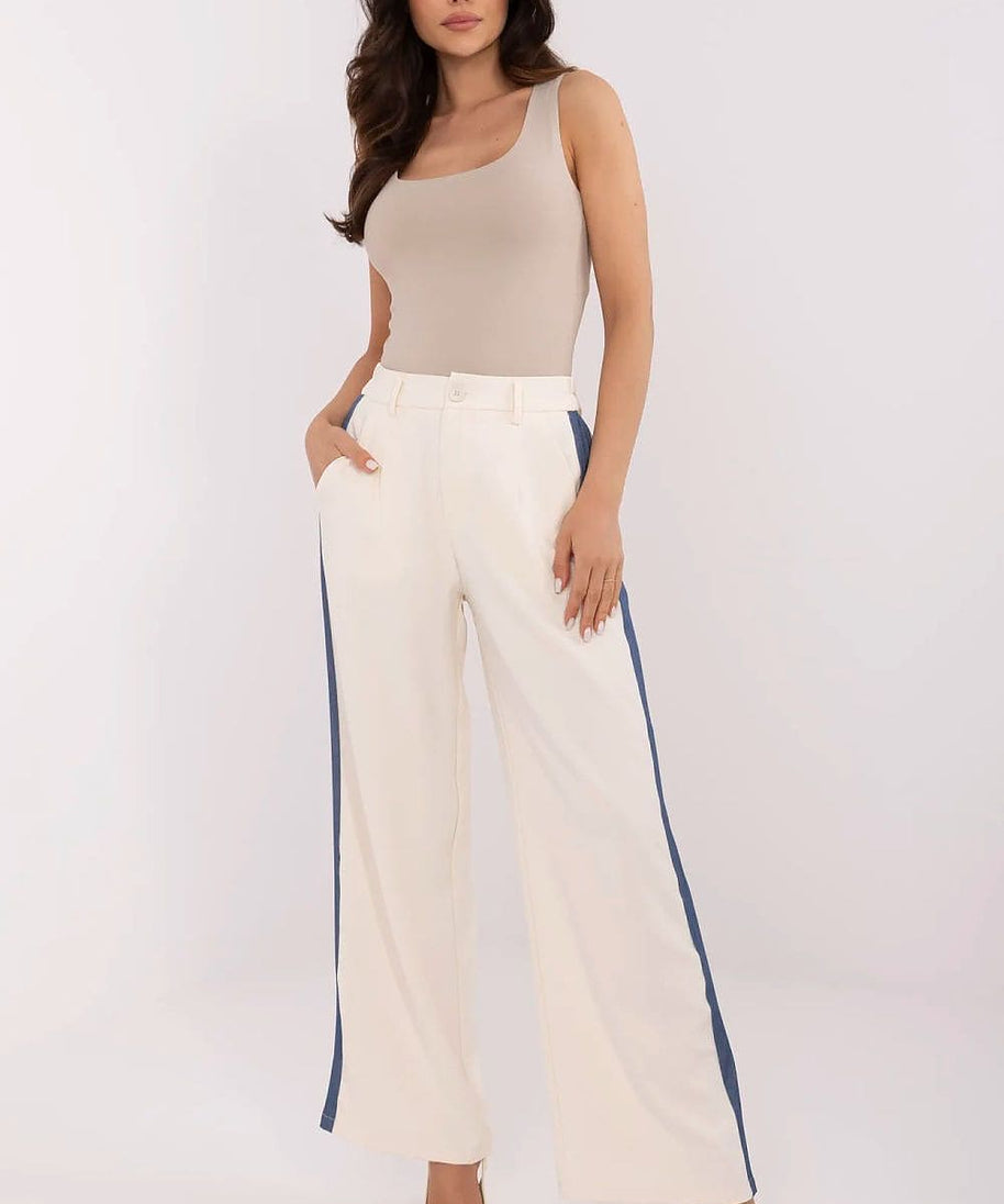 Women trousers model 211177 NM 