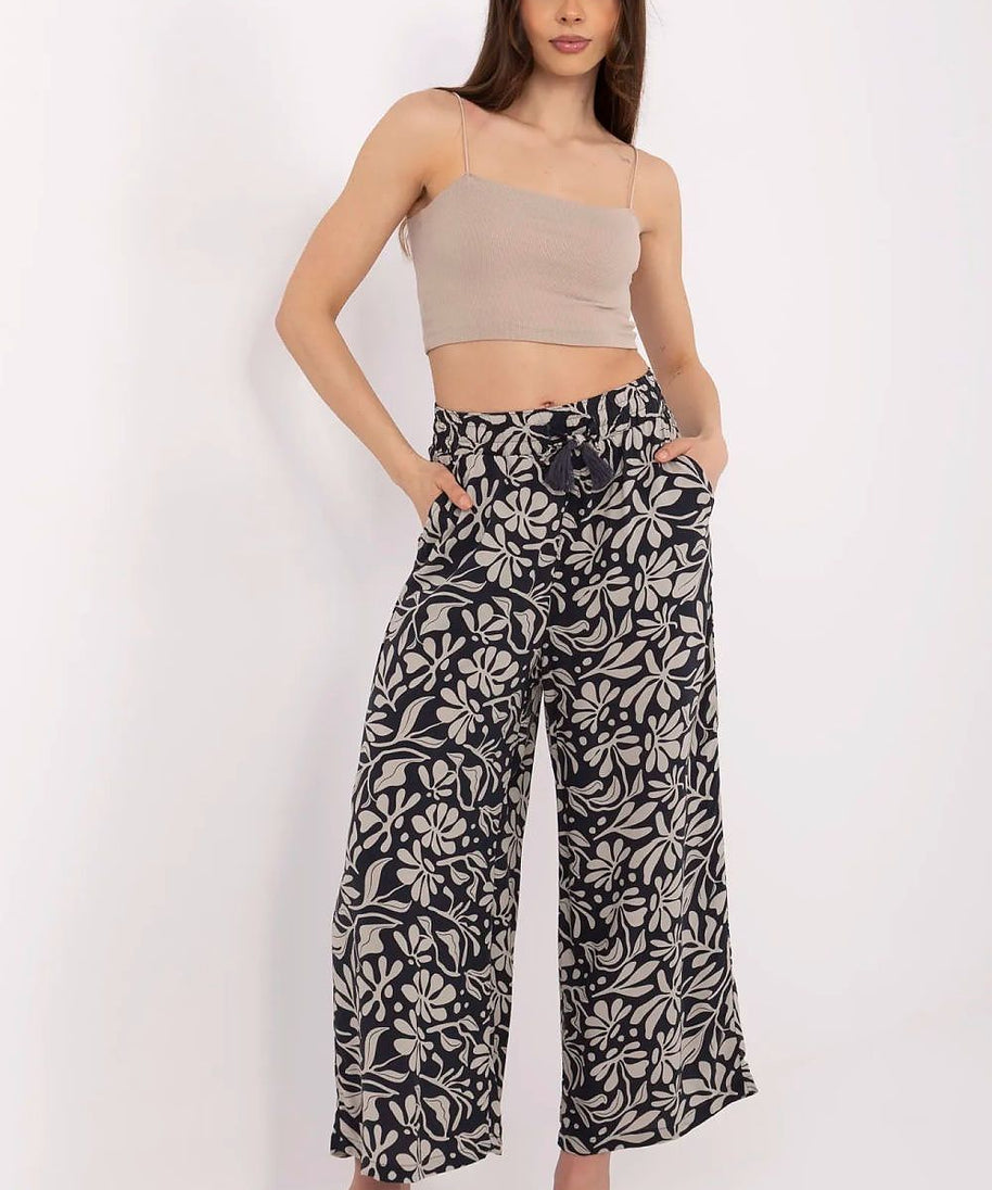  Women trousers model 212666 Sublevel 
