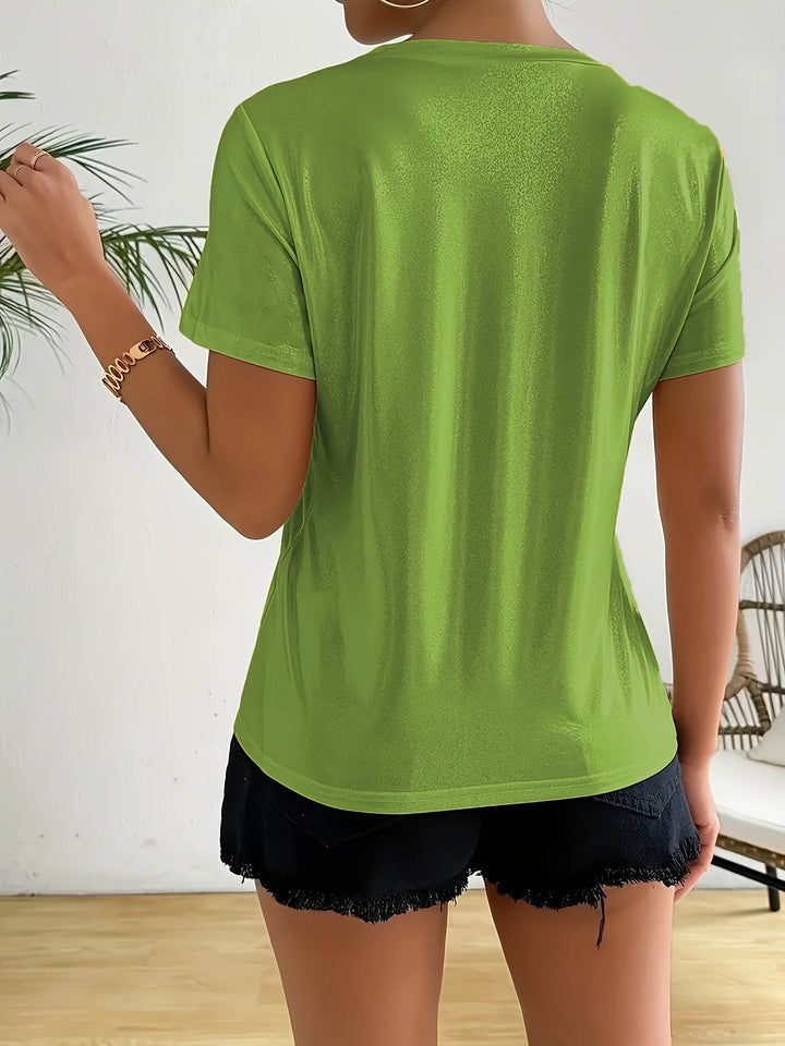 Chic T-Shirt for Women with a French Sparkle Princess Design - Comfortable Round Neck, Flexible Polyester Mix, Washable in Machine - Ideal for Spring, Summer, And Autumn - MHMote